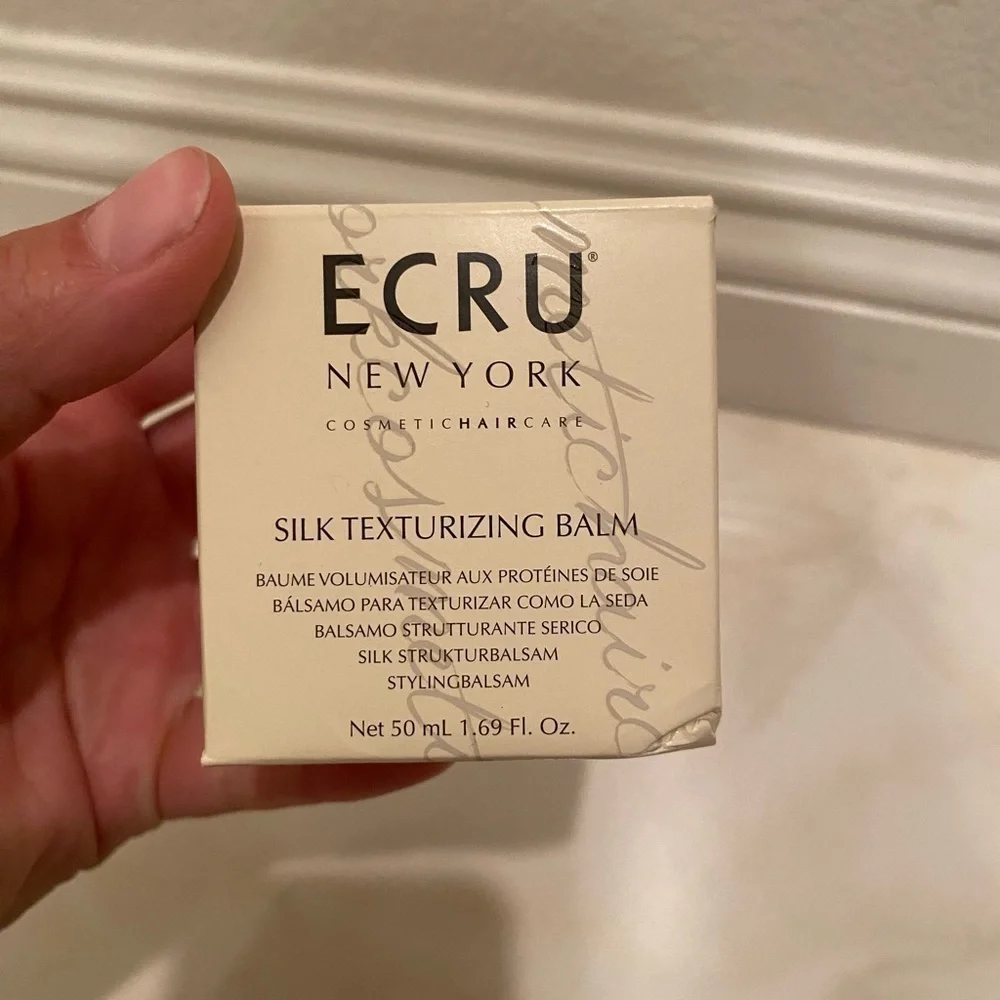 NWT ECRU SILK TEXTURING BALM HAIR CARE​​​​